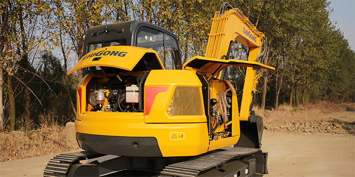 Liugong excavators integrate cutting-edge technology to enhance precision and efficiency in operations.