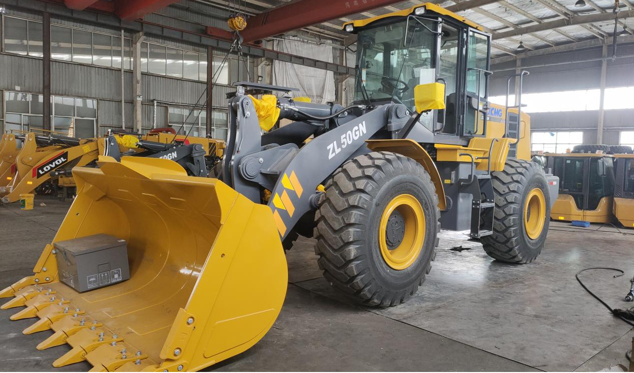 wheel loader