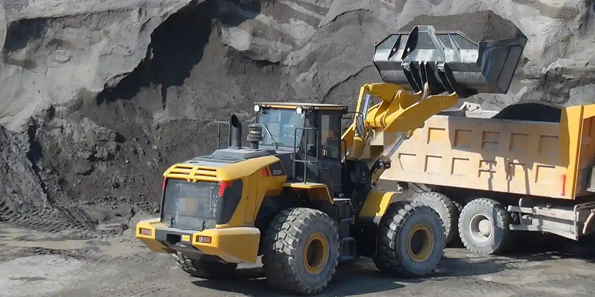 wheel loader