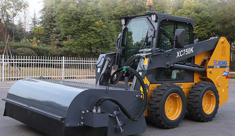 XCMG XC750K Skid Steer Loader-1