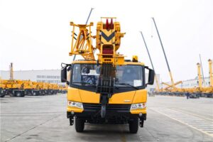 XCT25_M Truck Crane