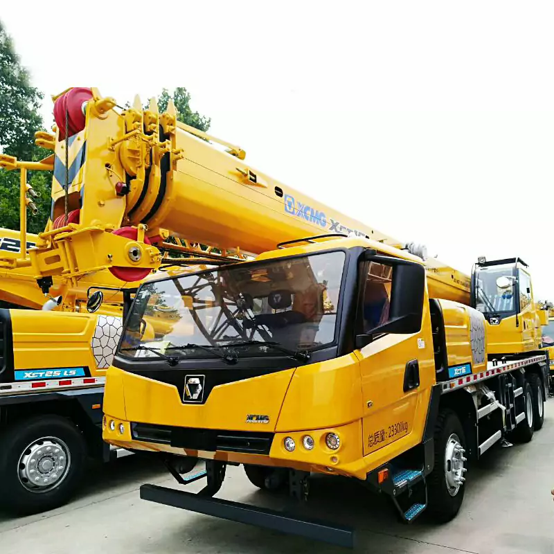 XCMG XCT16 Truck Crane-1