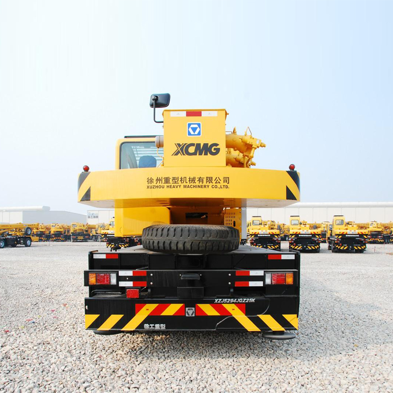 XCMG QY25K-II Truck Crane - MachPlaza