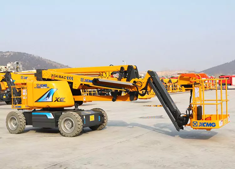 XCMG XGA16AC Articulating Boom Lift-3