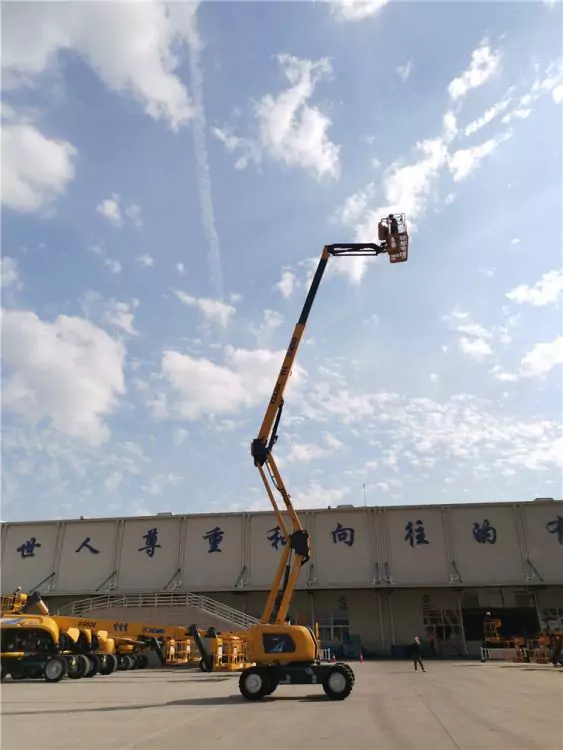 XCMG XGA20K Articulating Boom Lift-3