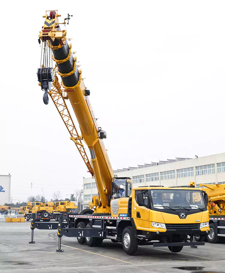 XCMG XCT30_M Truck Crane-1