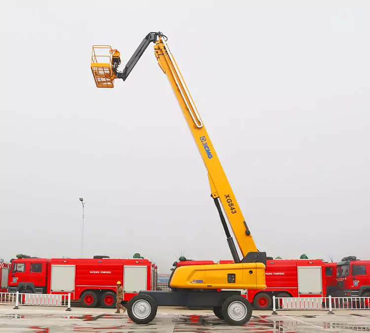 XCMG XGS43 Telescopic Boom Lift-8