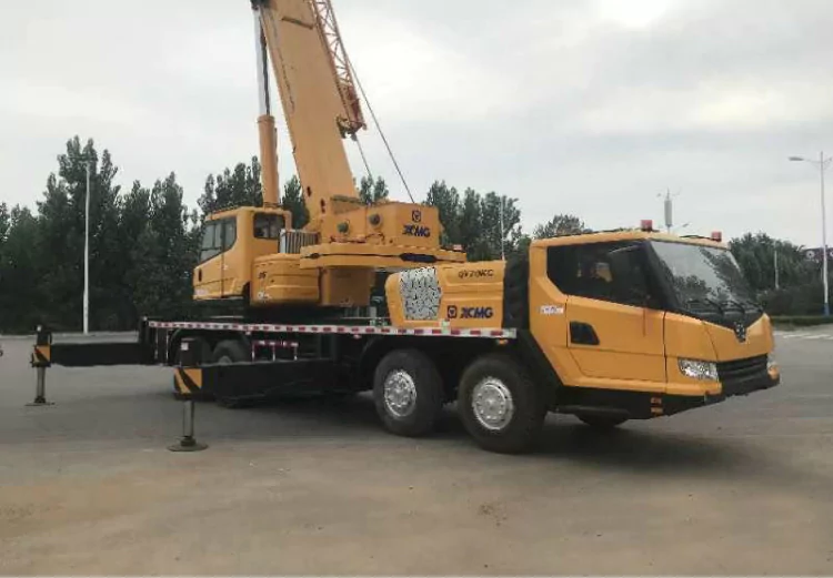 XCMG QY70KC_1 Truck Crane-2