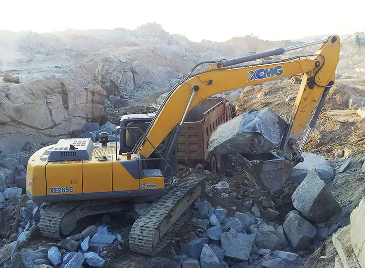 XCMG XE265C Crawler Excavator-2