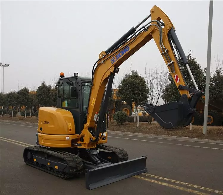 XCMG XE55E Crawler Excavator-3