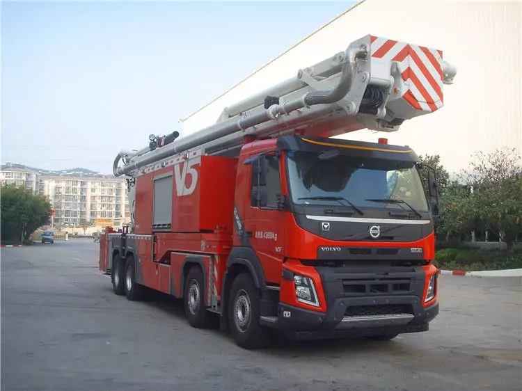 XCMG JP62S1 Water and Foam Towers Fire Truck-6