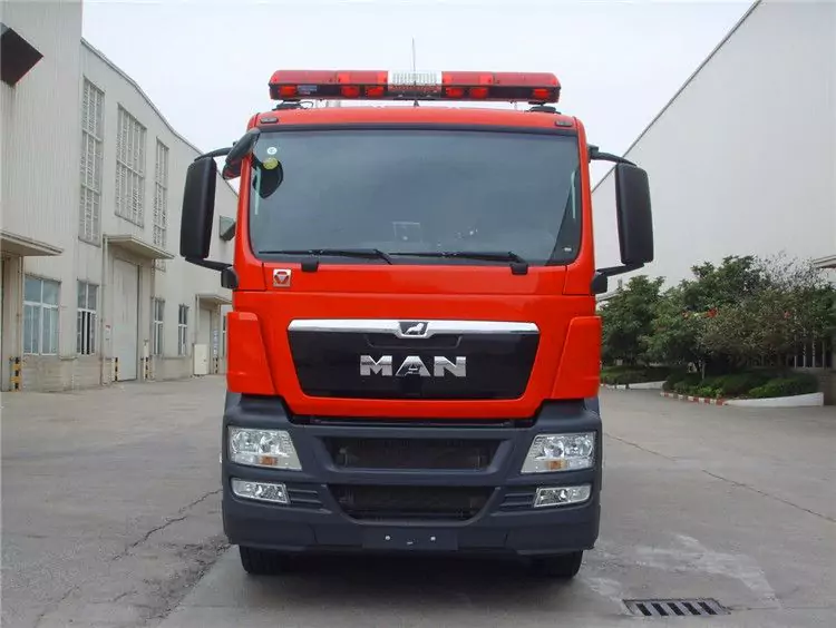 XCMG SG230F1 Tank Fire Truck-8