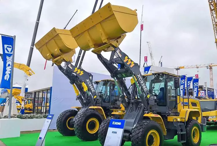 XCMG XC938 Wheel Loader-2