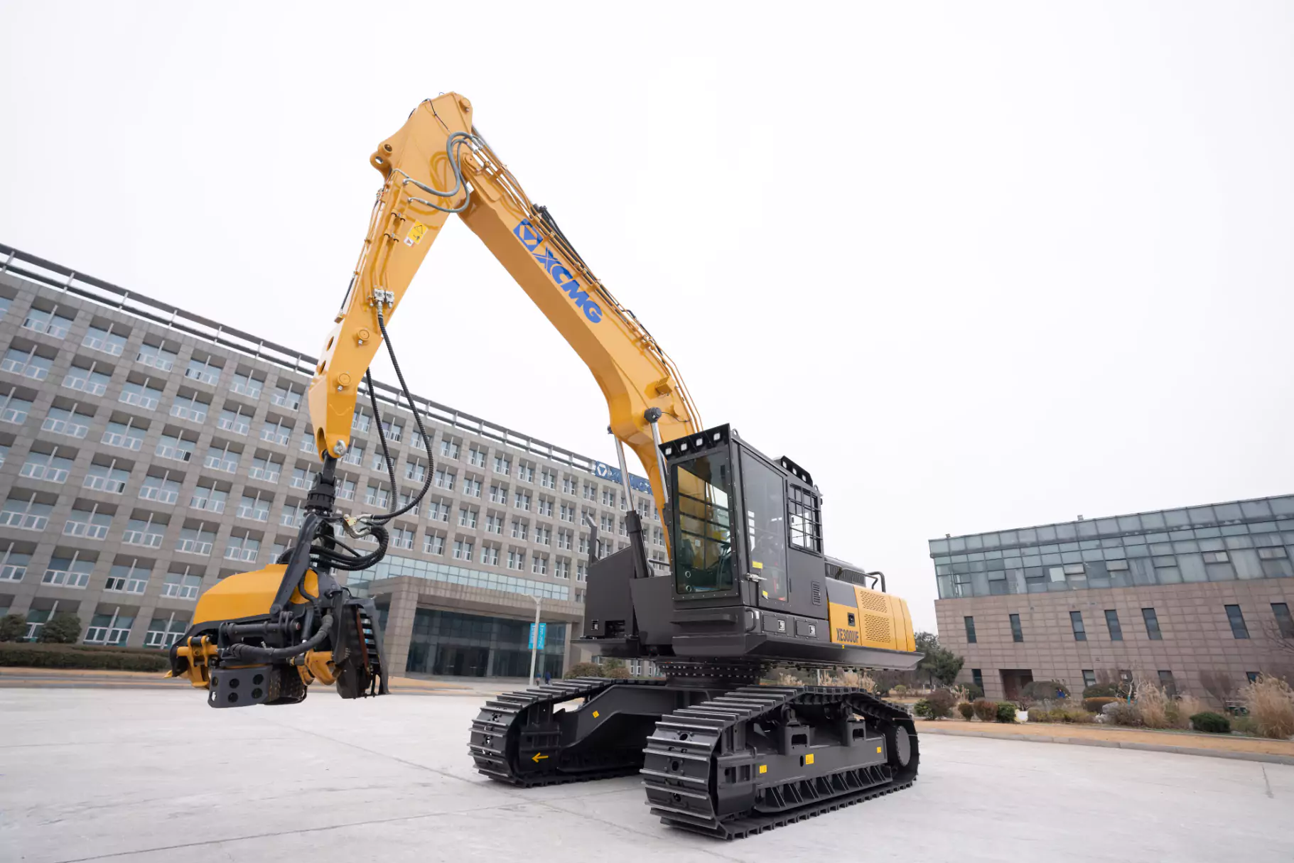 XCMG XE300UF Crawler Excavator-3