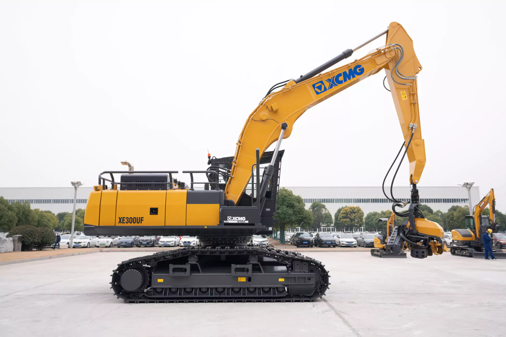 XCMG XE300UF Crawler Excavator-1