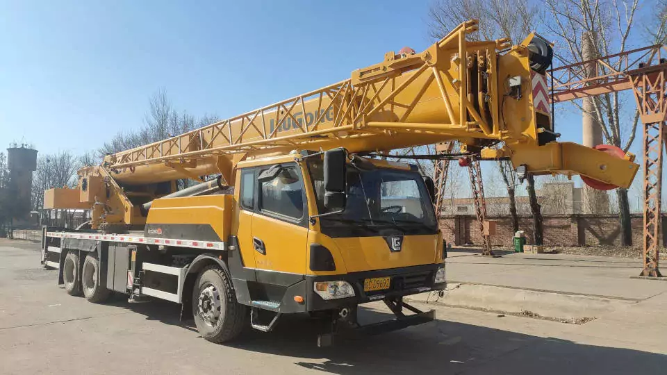 LIUGONG LTC250T5 Crane