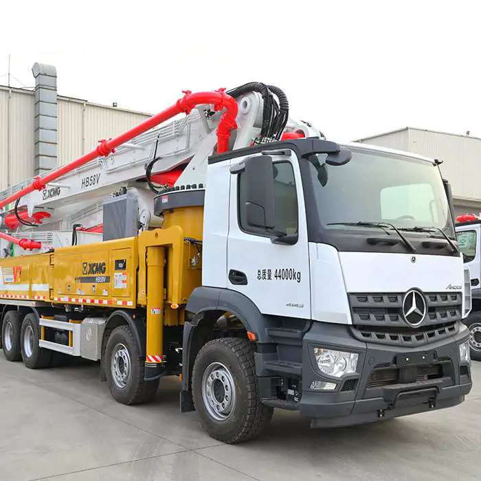 XCMG HB67V Truck-Mounted Concrete Pump-4