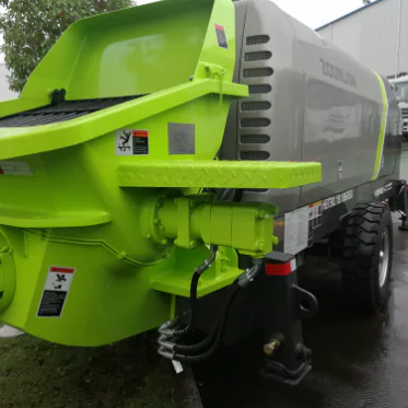 ZOOMLION HBT90.21.220SU Trailer-Mounted Concrete Pump-4