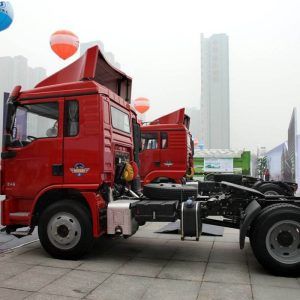 SHACMAN 4x2 Container Tractor Truck-3