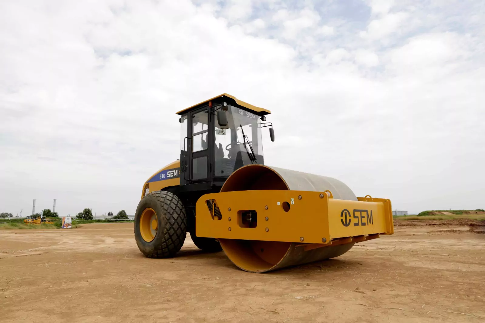 SEM 510 Single Drum Rollers & Soil Compactors-2